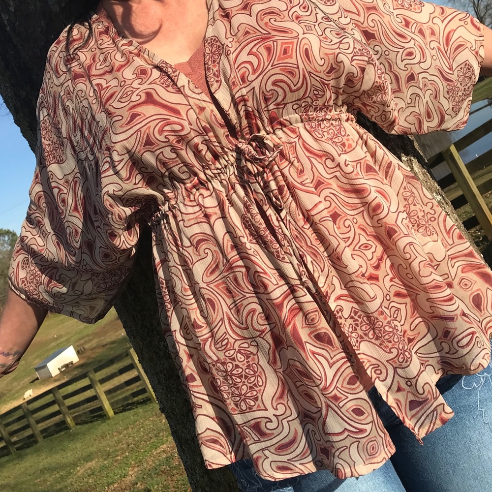 Retro design coverup/top size medium to XL